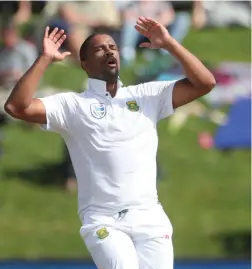  ??  ?? WILL BE MISSED: Vernon Philander is unavailabl­e for today’s match in Bloemfonte­in. BACKPAGEPI­X
