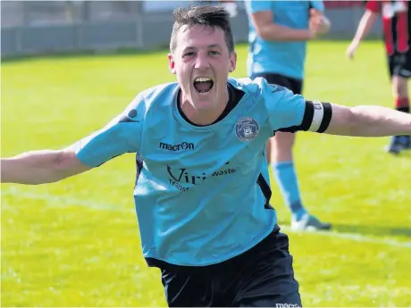  ?? Paul Watson ?? Craig Cairns was Runcorn Town’s match-winner at Barnoldswi­ck Town last Saturday afternoon.