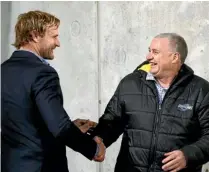  ?? GETTY IMAGES ?? Crusaders coach Scott Robertson, left, and Chris Boyd of the Hurricanes will square off in a much-awaited Super Rugby showdown in Christchur­ch tomorrow night.