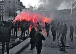  ??  ?? VIGILANCIA. Se endurecen las medidas para arrinconar a los ultras.