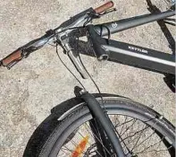  ?? Foto: ADAC ?? Gabelbruch bei einem Urban E-Bike von Kettler.