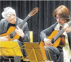  ?? FOTO: R. ?? Das Amadeus Guitar Duo hat im Palais Adelmann gespielt.