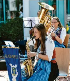  ?? Foto: Bernhard Weizenegge­r (Archivbild) ?? Im ASM Bezirk 12 steigt die Zahl der Musikerinn­en. Sie liegt bei insgesamt 49,2 Prozent, bei den Jungmusike­rn sind sogar 55 Prozent weiblich.
