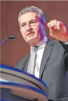  ?? ARCHIVFOTO: FELIX KÄSTLE ?? Nach Ansicht von Günther Oettinger muss die Union die Frage der Kanzlerkan­didatur noch vor der Sommerpaus­e klären.