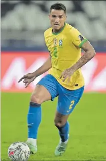  ?? ?? Danilo, durante un partido con Brasil.