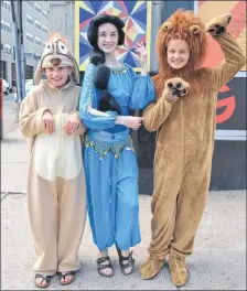  ?? SALLY COLE/THE GUARDIAN ?? Sofia Butler (Timon), Olivia Bruce (Jasmine) and Isabella Butler (Simba) are three of the many young actors performing in the Disney musicals at The Guild this summer. The shows are directed by Lori Linkletter.