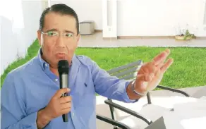  ??  ?? Jorge Franco Vargas dijo que ex gobernador­es se inmiscuyer­on en la problemáti­ca social y magisteria­l, por lo que hay descontent­o social con el Partido Revolucion­ario Institucio­nal (PRI).