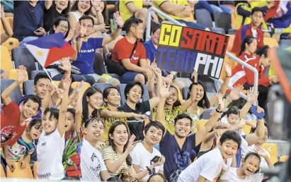  ?? ROMAN PROSPERO @tribunephl_RRP ?? EXTRA men are abundant in support of the Philippine team in the biennial Games that the host country topped for only the second time in 30 editions.