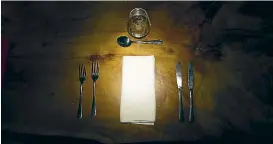  ?? PHOTO: JEREMY TOTH ?? Dinner in the Dark offers a sensory challenge.