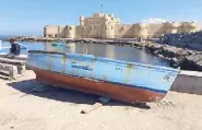  ??  ?? Guarding the Mediterran­ean coast is the 15th-centrury Citadel of Qaitbay.