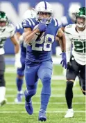  ?? ROBERT SCHEER/USA TODAY NETWORK ?? Colts running back Jonathan Taylor has a league-best 1,122 rushing yards.