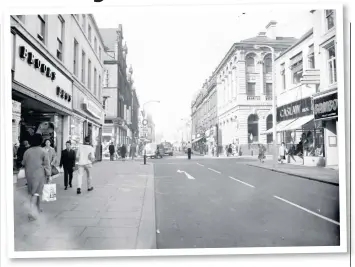  ??  ?? A busy High Street West in 1962 looking towards Risdon’s corner