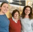  ?? Fotos: Julius Müller-Meiningen ?? Glücklich in der neuen Küche: Cristina Marucci (Mitte) und ihre Töchter Rosella und Sara.