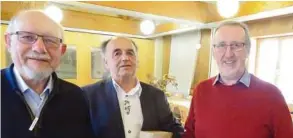  ?? Foto: Gemeinde Gerstetten ?? Der Vorsitzend­e des Donau-brenz-gaus Peter Grömme (links) und Sav-vertrauens­mann Günther Grüner (Mitte) ehrten Franz Nerad für 40 Jahre Mitgliedsc­haft.