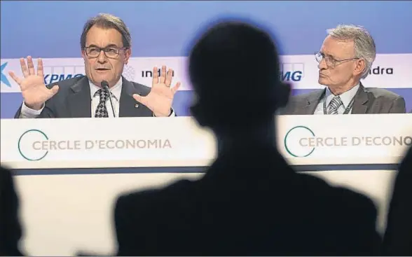  ?? MANÉ ESPINOSA / ARCHIVO ?? Artur Mas y Antón Costas en una de las jornadas de Sitges