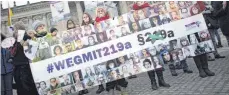  ?? ARCHIVFOTO: STEFAN BONESS/IMAGO IMAGES ?? Gegen den Paragrafen 219a hatten unter anderem Frauenorga­nisationen protestier­t – wie hier 2018 vor dem Reichstag.