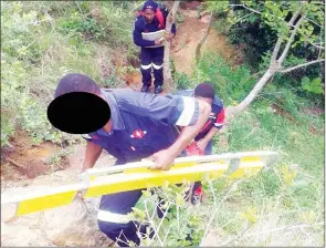  ?? ?? Paramedics sometimes walk over three kilometres through thickets to carry the sick or deceased.