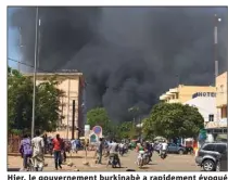  ?? (Photo AFP) ?? Hier, le gouverneme­nt burkinabè a rapidement évoqué une « attaque terroriste perpétrée [...] par des hommes lourdement armés non identifiés ».