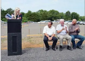  ?? SUBMITTED ?? Crystal Johnson, president and CEO of the Batesville Area Chamber of Commerce, speaks at the groundbrea­king June 20 for the Southside City Hall. The building, estimated to cost $675,000, is scheduled to be completed in November. Also pictured are Southside Mayor Ray Bowman, from left, Byron Southerlan­d, city treasurer, and Tim Fairchild, Southside City Council member.