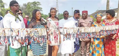  ?? PHOTO: NAN ?? Cross River State Commission­er for Culture and Tourism, Eric Anderson ( left); member state House of Assembly, Mrs. Cynthia Nkasi; Miss Africa 2020, Queenirene Ng’endo Mukii of Kenya and others at the inaugurati­on of Culture, Arts and Craft Village in Calabar… yesterday