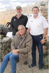  ?? ?? Members of the SA Special Forces Associatio­n, James Teitge in front with JJ Prinsloo and Old Bill Anton le Roux at the back, at the associatio­n’s exhibition of war memorabili­a.