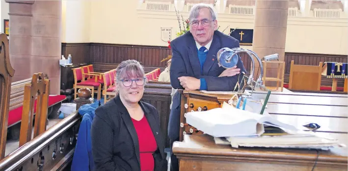  ?? ?? Sunday service At Blairgowri­e Parish Church on Sunday Fiona Bain was organist and David Howat conducted the service. Pics: David Phillips