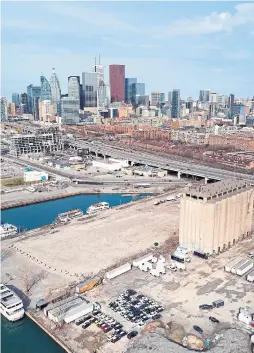  ?? THE CANADIAN PRESS FILE PHOTO ?? The redevelopm­ent of Toronto’s eastern waterfront by Alphabet’s Sidewalk Labs has stirred up privacy concerns surroundin­g smart cities.
