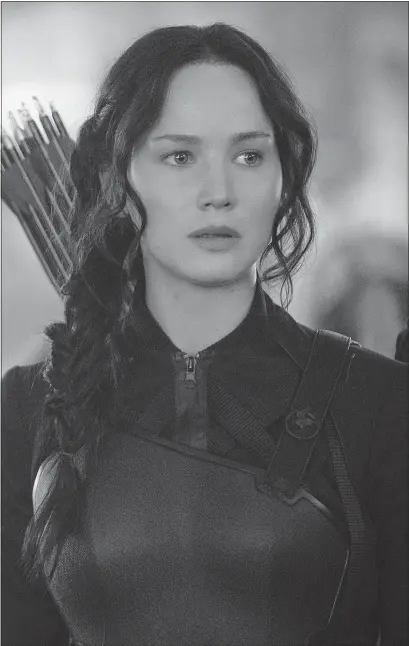  ??  ?? Jennifer Lawrence is back on the big screen as Katniss Everdeen in the new Hunger Games: Mockingjay - Part 1. The second part, already shot, will be in theatres next November.