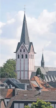  ?? RP-FOTO (ARCHIV): WOLFGANG KAISER ?? Die Propsteiki­rche St. Mariae Geburt in der Kempener Altstadt ist die Hauptkirch­e der Katholiken in der Thomasstad­t.