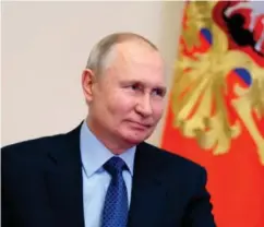  ?? Foto: Sputnik/Reuters/NTB ?? ⮉ Russland er også aktive på cyberfront­en. Her er president Vladimir Putin fotografer­t 21. april.