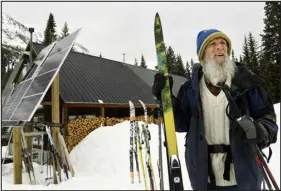  ?? HELEN H. RICHARDSON — THE DENVER POST ?? Billy Barr heads out to work from his remote cabin on Jan. 9, 2018, in Gothic.