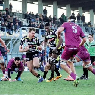  ??  ?? Rugby Calvisano Sospeso il campionato. Nessuno scudetto per questa stagione (Ansa)