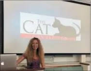  ?? JOEL KAPLAN — RACHEL GELLER VIA AP ?? In this undated photo, Rachel Geller leads a talk at The Cat Connection, a Waltham, Massachuse­tts-based non-profit organizati­on and no-kill shelter.