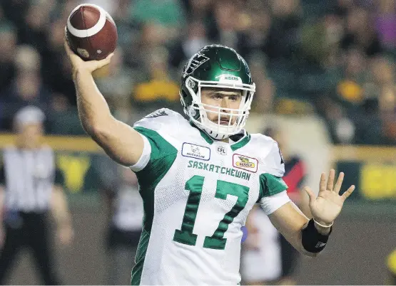  ?? DAVID BLOOM ?? The Saskatchew­an Roughrider­s’ offence showed some signs of improvemen­t with Zach Collaros back at quarterbac­k last week in a 26-19 loss to the host Edmonton Eskimos.