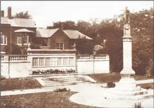  ??  ?? Hinckley’s War Memorial in Argents Mead in around the 1920s