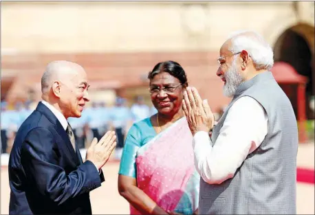  ?? MODI TWITTER ?? King Norodom Sihamoni and Indian Prime Minister Narendra Modi (right) on the second day of his visit to India on May 30.