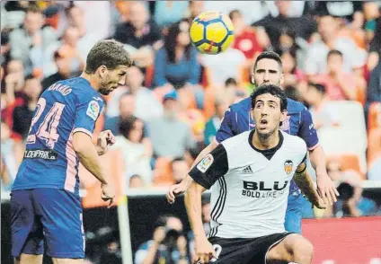  ?? FOTO: EFE ?? Dani Parejo abrió el marcador ante el Leganés y fue el timonel del Valencia, que sigue sin conocer la derrota en la Liga