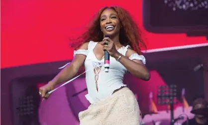  ?? Photograph: Burak Çıngı/Redferns ?? SZA performs at the Lovebox festival in London in 2018.