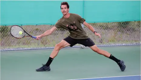  ?? CITIZEN FILE PHOTO ?? Cory Fleck reaches to make the forehand return during the A-singles final of the 2018 Citizen Open tennis tournament last July.