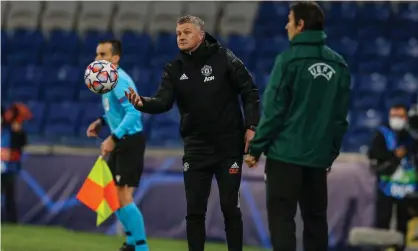  ??  ?? Ole Gunnar Solskjær on the touchline in Istanbul. Photograph: Anadolu Agency/Getty Images