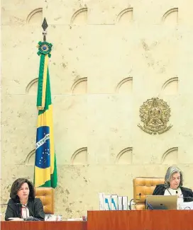  ?? CARLOS MOURA/SCO/STF ?? Corte. Raquel Dodge (esq.) participa de sessão presidida por Cármen Lúcia