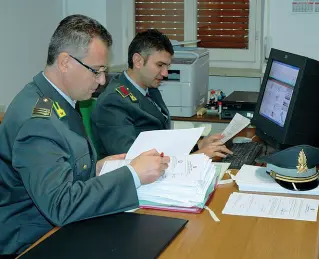  ??  ?? Controlli Le indagini sono state condotte dalla guardia di finanza. Riflettori puntati sui Caf, procedono le Procure di Bari e Trani