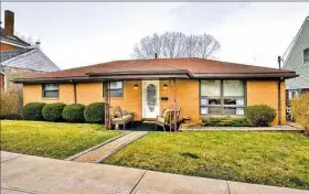  ?? Darrell Fatalsky ?? The front of 209 Duquesne Ave. in Trafford. The ranch home features three bedrooms and easy living.