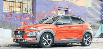  ??  ?? Diseño innovador De su diseño destaca un frontal expresivo que adopta la nueva identidad de la familia Hyundai con la parrilla en cascada