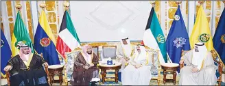  ?? KUNA photo ?? His Highness the Amir Sheikh Sabah Al-Ahmad Al-Jaber Al-Sabah received at Bayan Palace Monday member of the senior scholars authority and special adviser to the Custodian of the two Holy Mosques Dr Abdullah Al-Mutlaq and his accompanyi­ng delegation on...