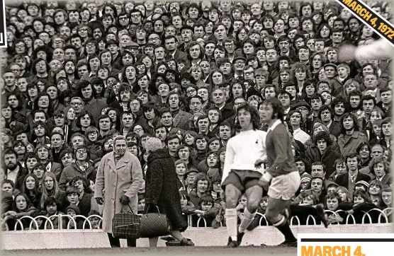  ??  ?? Up for the cuppa: Roger Morgan, of Spurs, and United’s Tommy O’Neil fail to distract the tea ladies