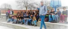  ?? Foto: Schule ?? Schüler aus Schwabmünc­hen, Italien und Frankreich organisier­en zusammen eine Ausstellun­g. Unterstütz­t wird die Aktion vom europäisch­en Förderprog­ramm Eras mus.