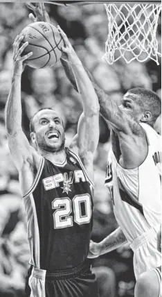  ?? CRAIG MITCHELLDY­ER, USA TODAY SPORTS ?? Manu Ginobili says he pondered retiring after last season’s Finals loss. He and the Spurs are on a 13-game winning streak.