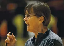  ?? KARL MONDON — STAFF PHOTOGRAPH­ER ?? Stanford women’s basketball coach Tara VanDerveer has 1,095 career wins, just three shy of the all-time record of Tennessee’s Pat Summitt..