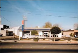  ?? Courtesy photo ?? Jerry’s Stereo at the former Bridge Street location in Yuba City.